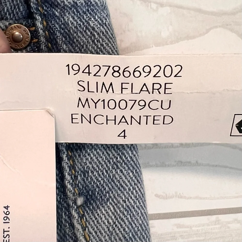 NWT • Seven7 Felicity High Rise Denim Jeans • Slim Flare • Size 4 • Enchanted - Picture 11 of 16